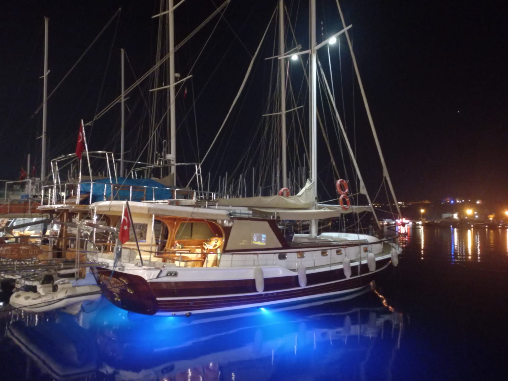 Naz Can 1 gece limanda