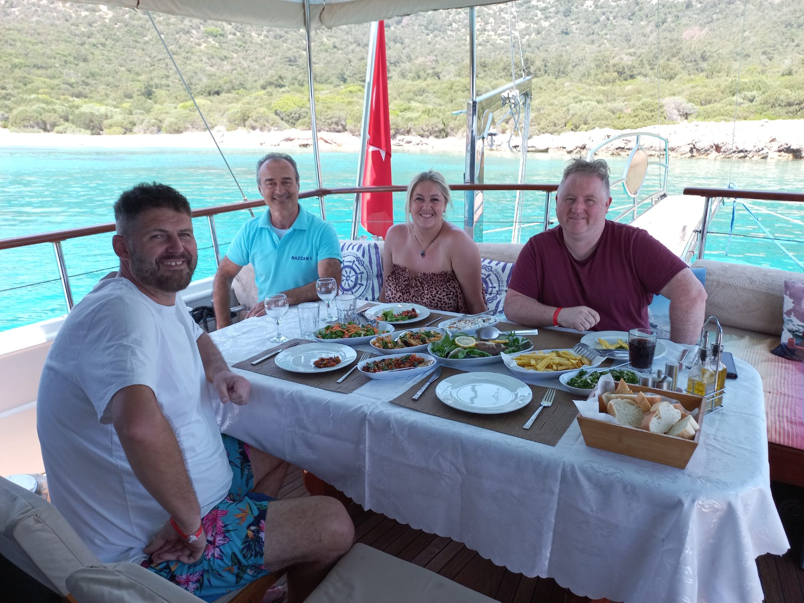 Koyda öğle yemeği